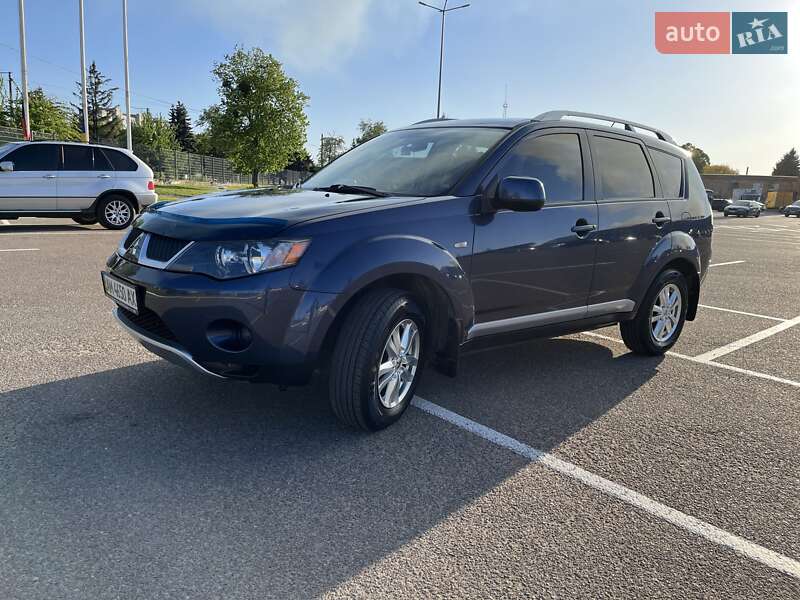 Mitsubishi Outlander (2008)