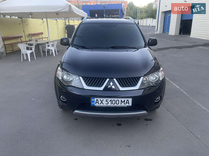 Mitsubishi Outlander (2008)