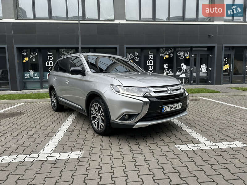 Mitsubishi Outlander (2018)