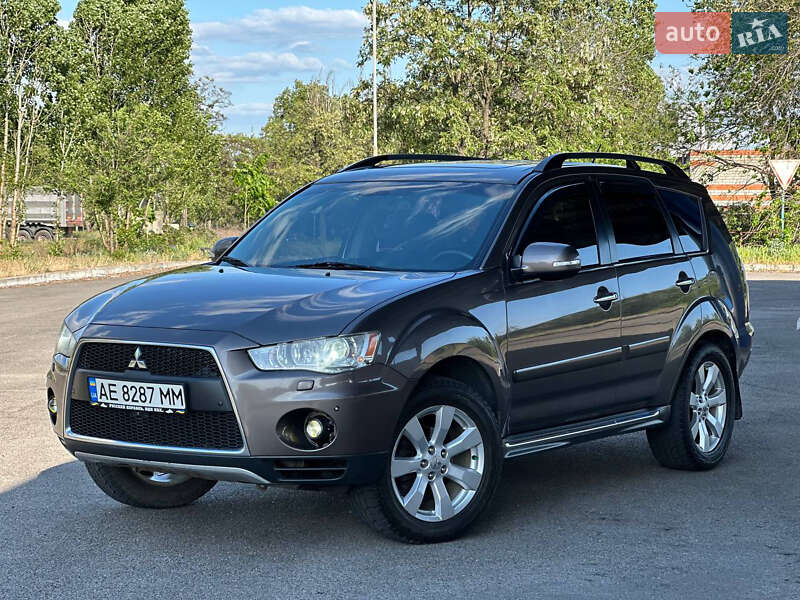 Mitsubishi Outlander (2011)