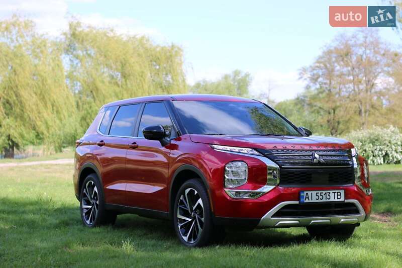 Mitsubishi Outlander (2022)