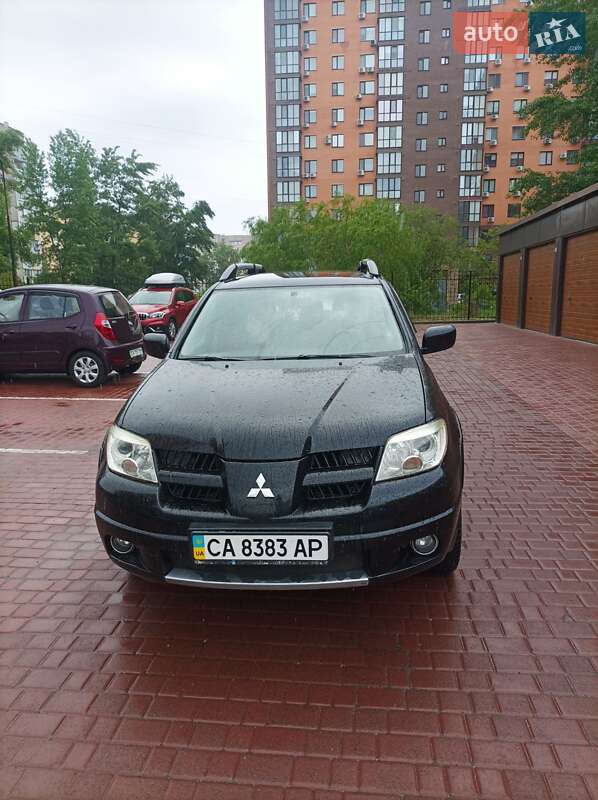 Mitsubishi Outlander (2007)