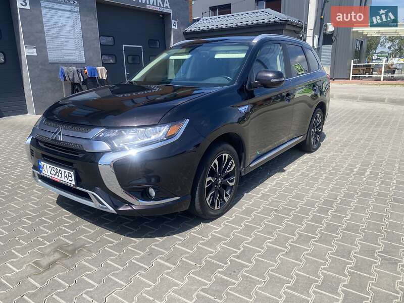 Mitsubishi Outlander (2018)