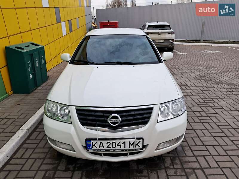 Nissan Almera (2012)
