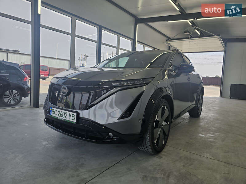 Nissan Ariya (2022)