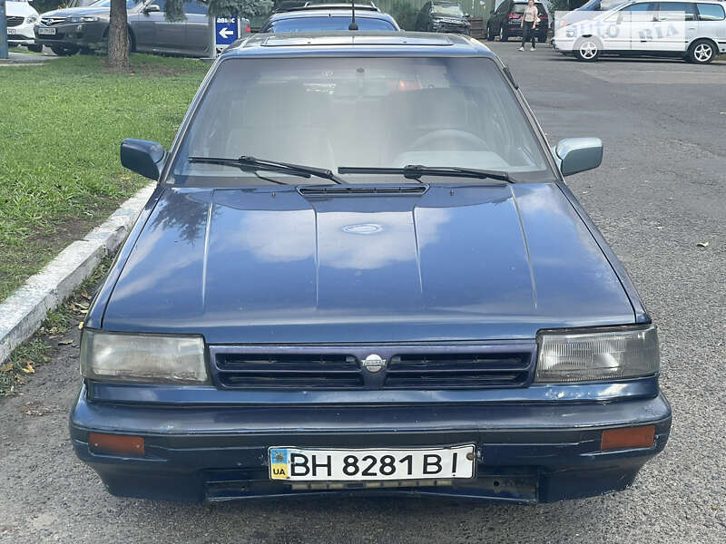 Nissan Bluebird (1989)