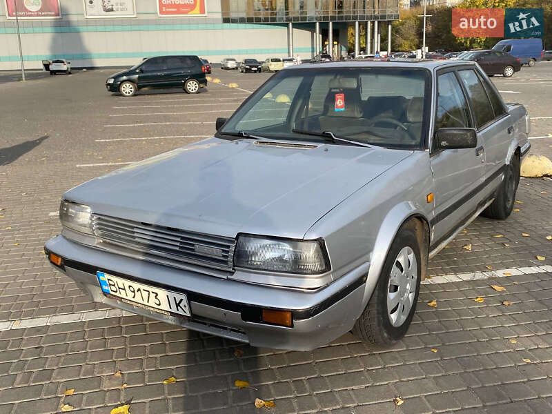 Nissan Bluebird (1986)