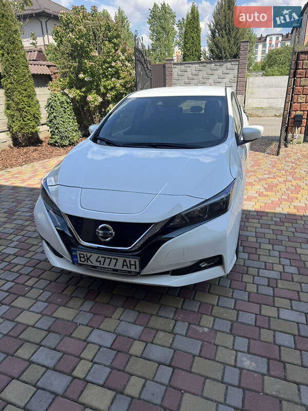 Nissan Leaf (2019)