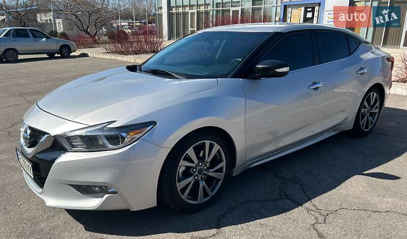 Nissan Maxima (2017)