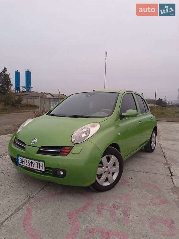 Nissan Micra (2004)