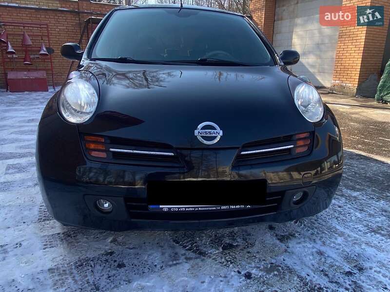 Nissan Micra (2003)