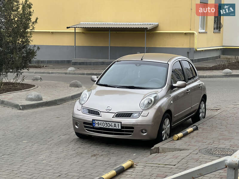 Nissan Micra (2008)