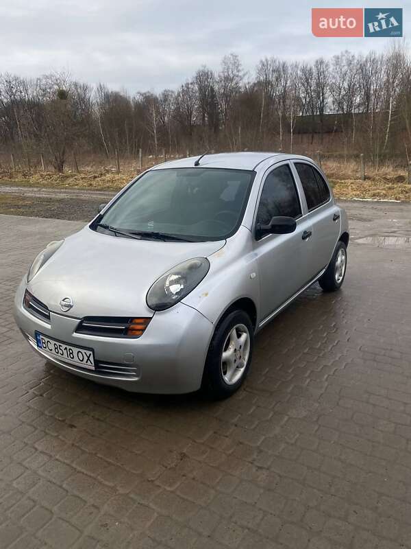 Nissan Micra (2004)