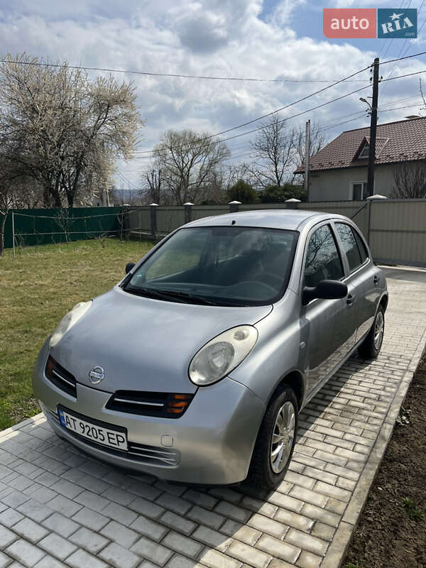 Nissan Micra (2003)