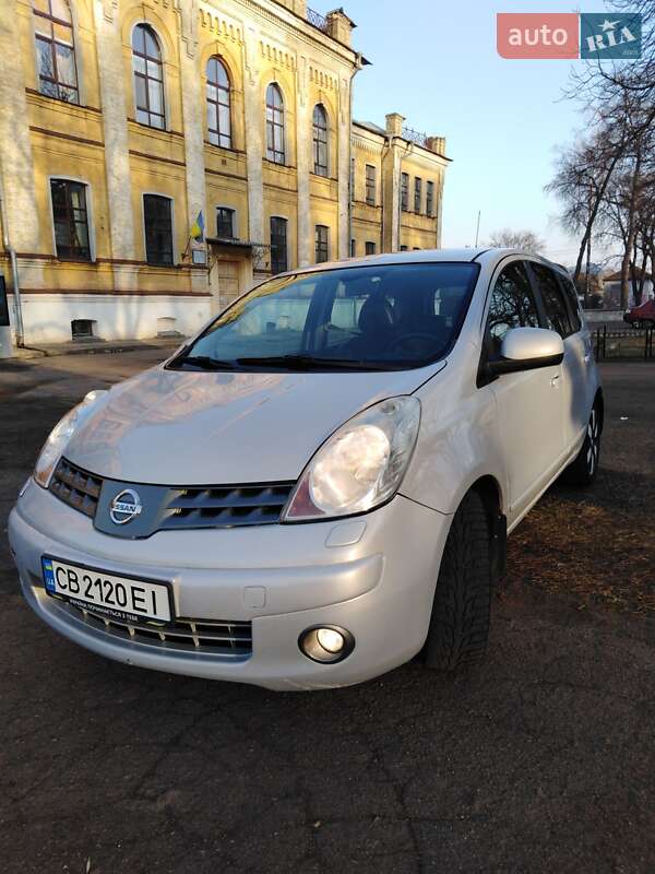 Nissan Note (2008)