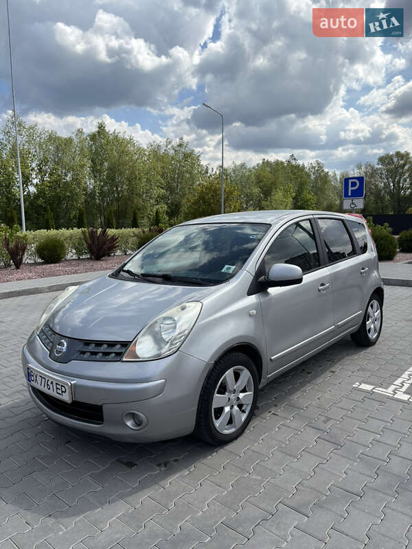 Nissan Note (2008)