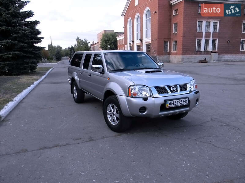 Nissan Np 300 (2010)