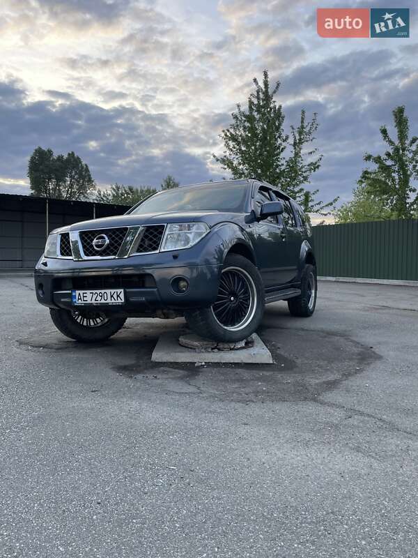 Nissan Pathfinder (2007)
