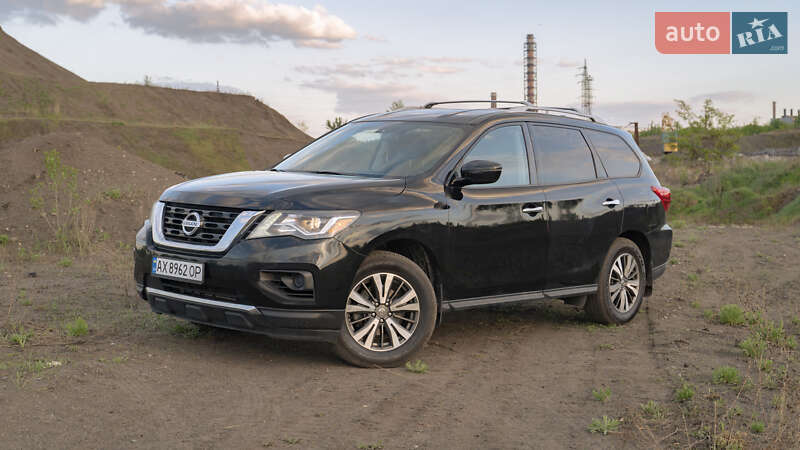 Nissan Pathfinder (2019)