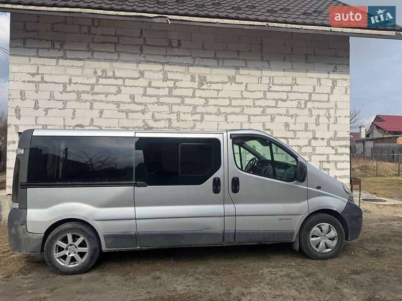 Nissan Primastar (2005)