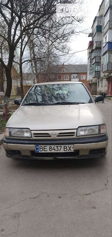 Nissan Primera (1992)