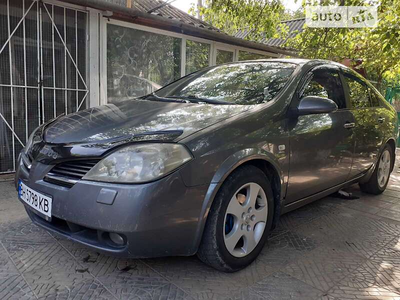 Nissan Primera (2002)