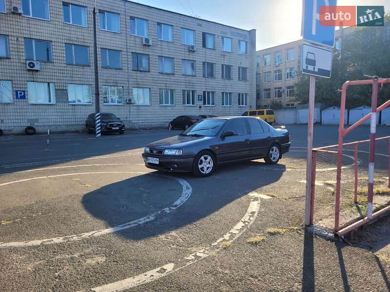 Nissan Primera (1995)