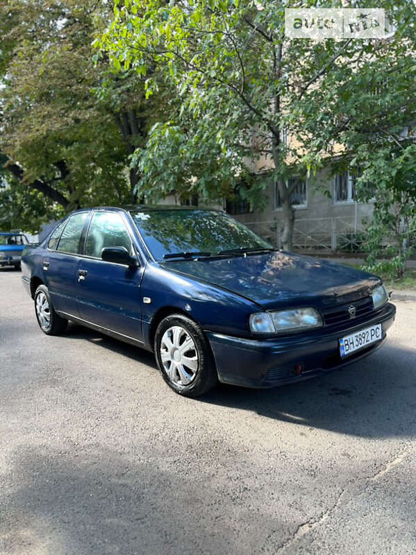 Nissan Primera (1992)