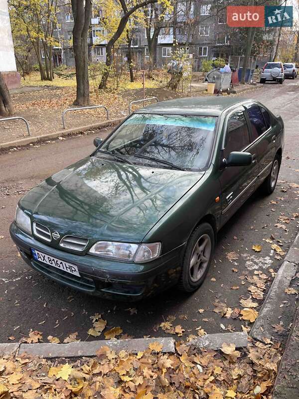 Nissan Primera (1996)