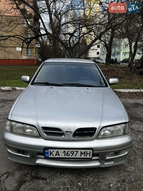 Nissan Primera (1998)