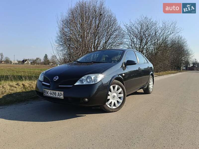 Nissan Primera (2003)