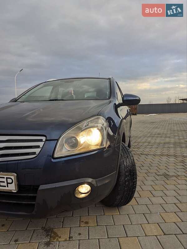 Nissan Qashqai+2 (2009)