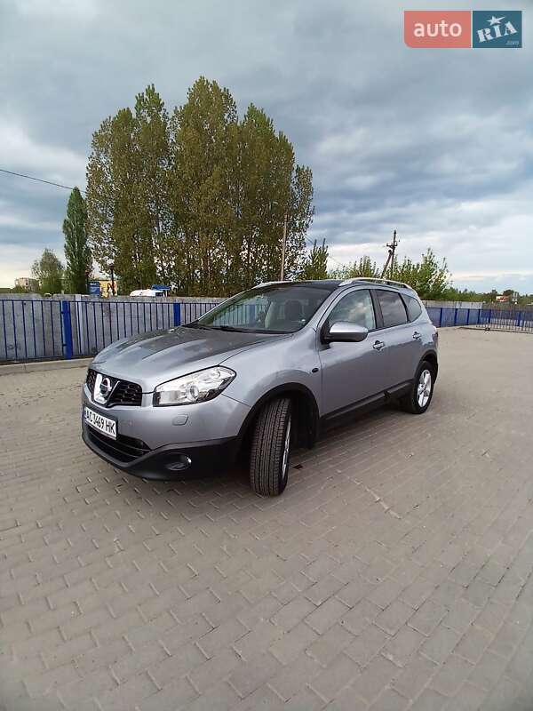Nissan Qashqai+2 (2012)
