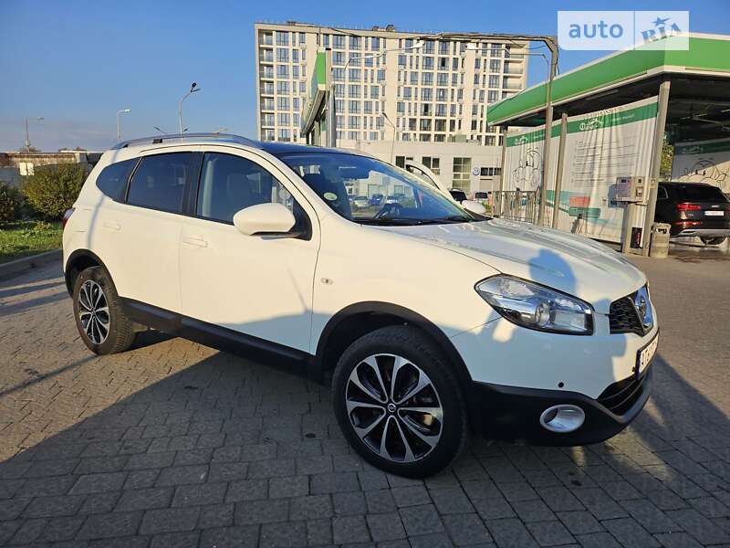 Nissan Qashqai+2 (2012)