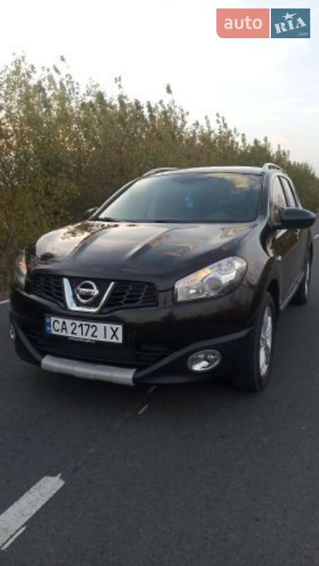 Nissan Qashqai+2 (2011)