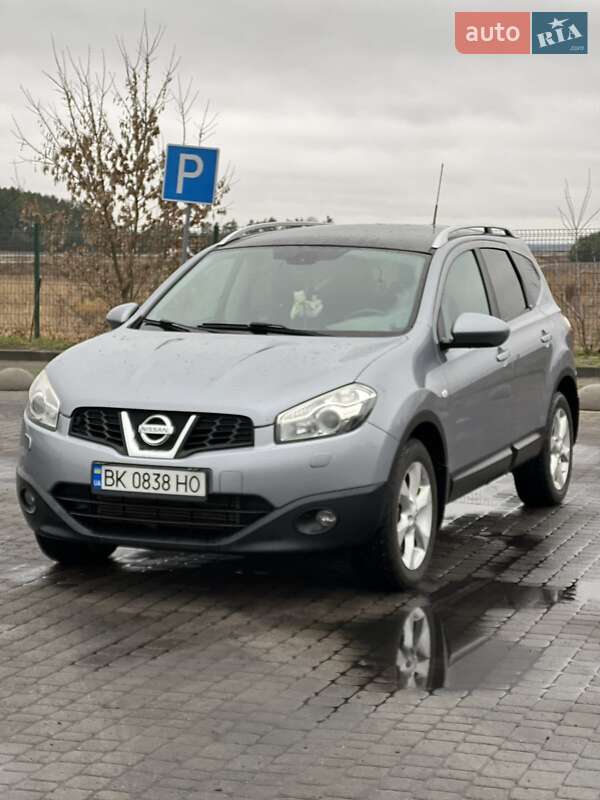 Nissan Qashqai+2 (2010)
