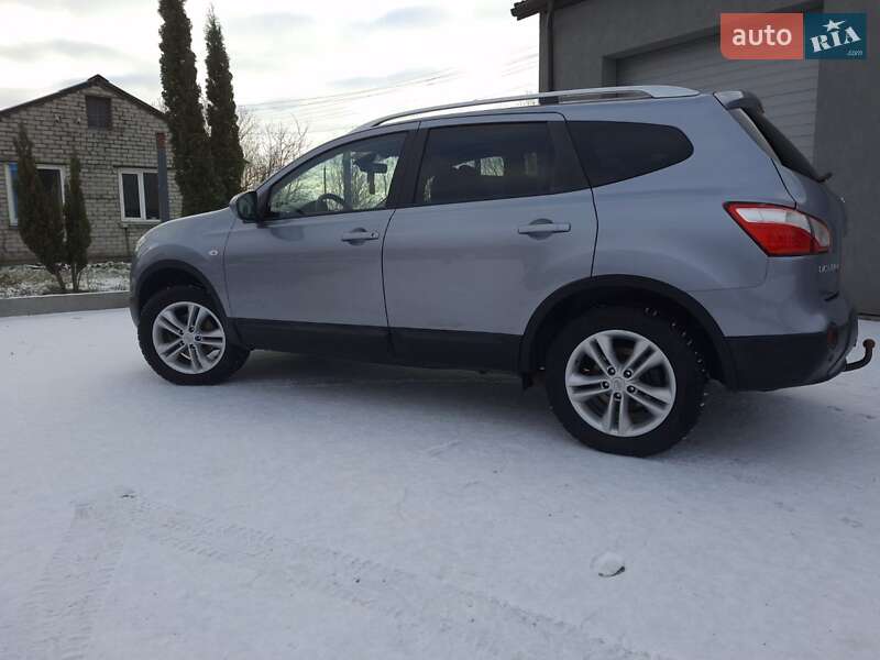 Nissan Qashqai+2 (2010)