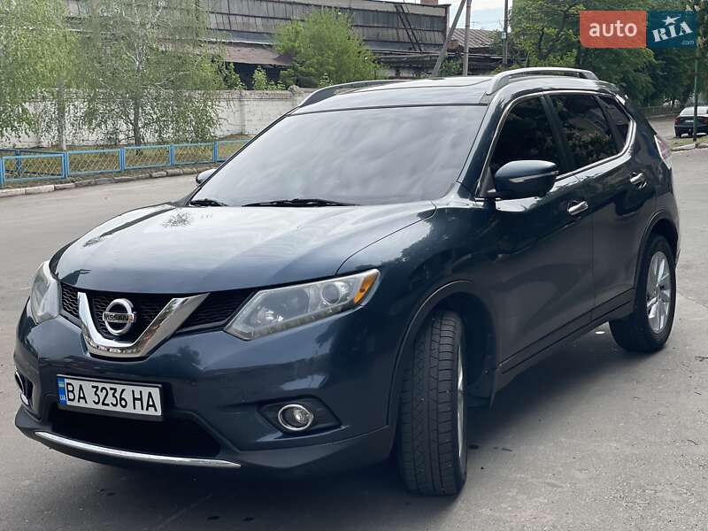 Nissan Rogue (2015)
