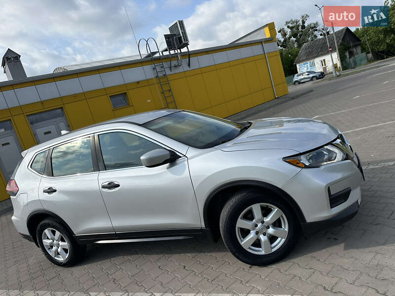 Nissan Rogue (2018)