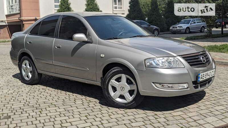 Nissan Sunny (2008)