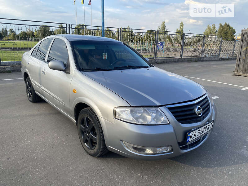 Nissan Sunny (2008)