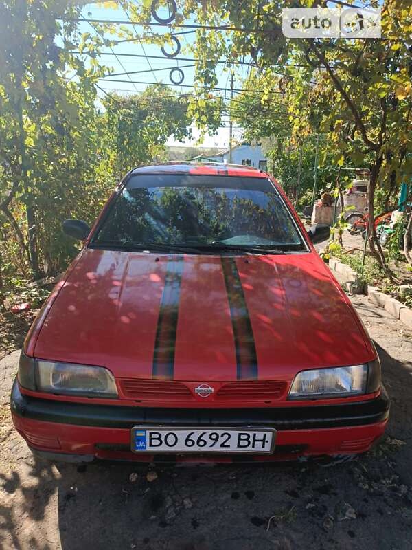 Nissan Sunny (1995)