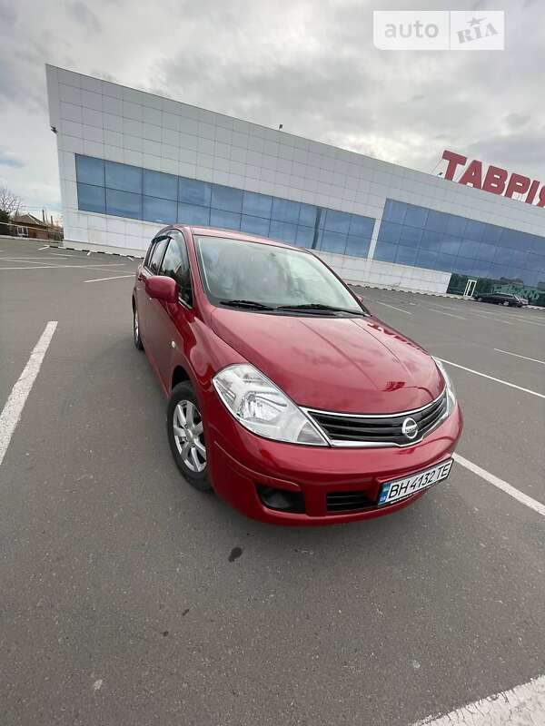 Nissan Tiida (2013)