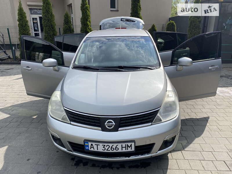 Nissan Tiida (2008)
