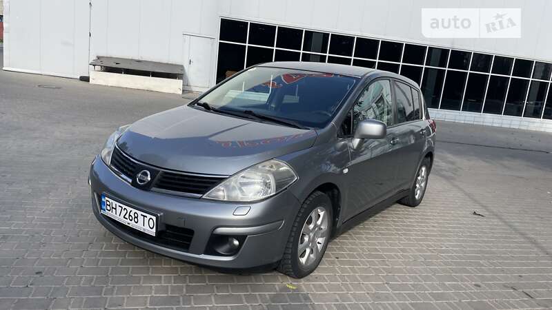 Nissan Tiida (2007)