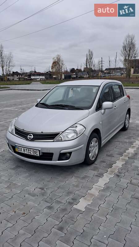 Nissan Tiida (2011)