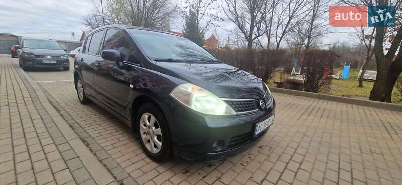 Nissan Tiida (2007)