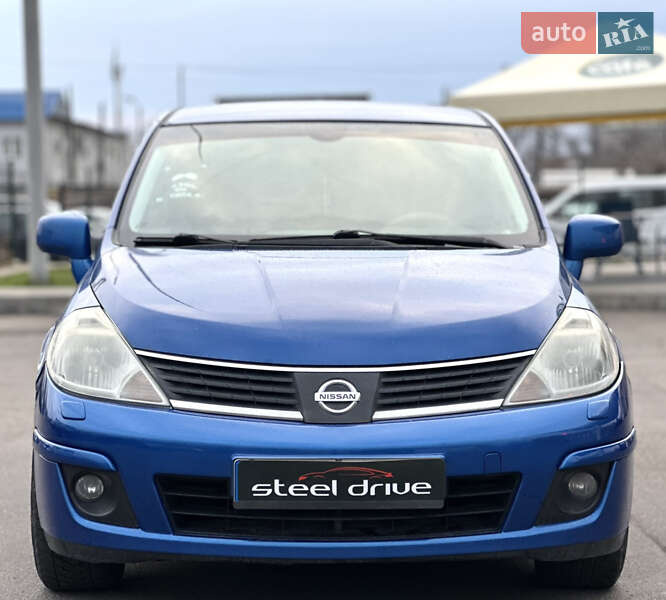 Nissan Tiida (2007)