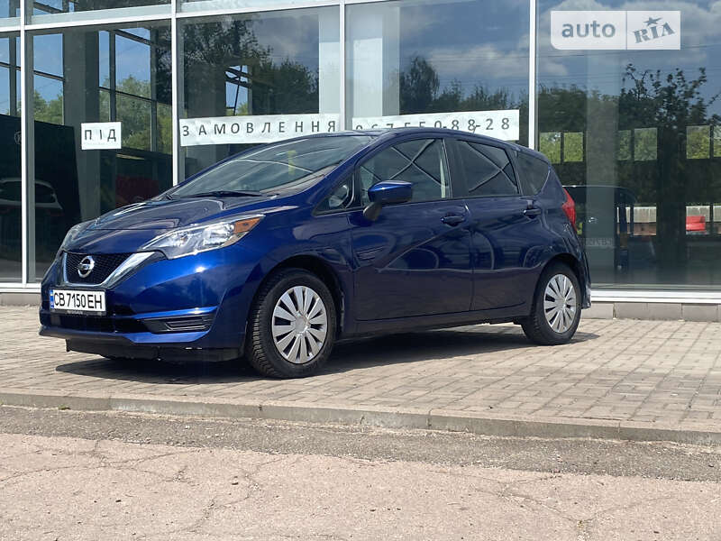 Nissan Versa note (2018)