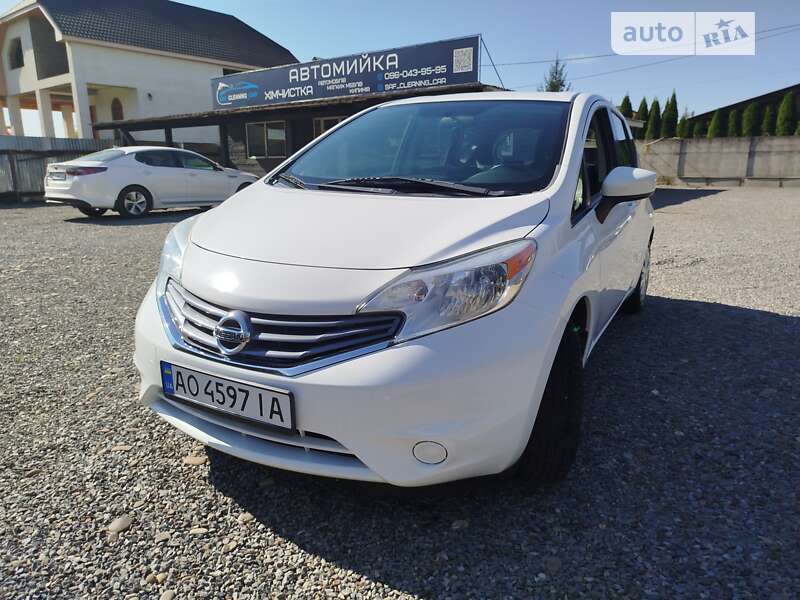 Nissan Versa note (2016)